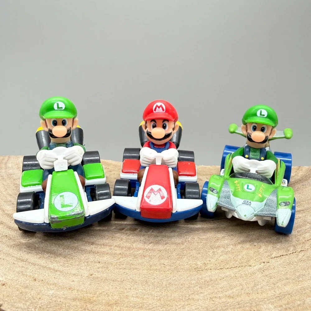 Hot Wheels Mario Kart Diecast Lot Mario Luigi Standard Kart Circuit Special 3pk